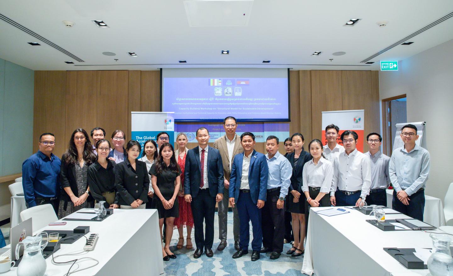 Group photo of Cambodia training