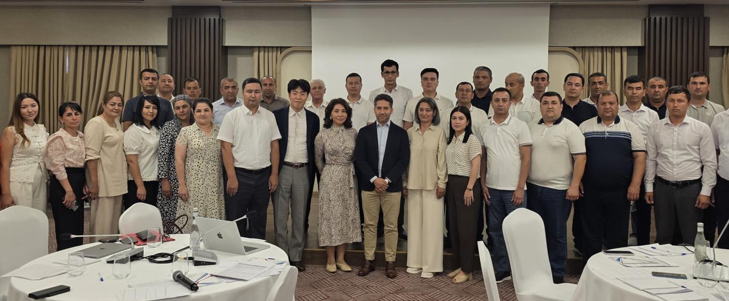 Group photo of the training 